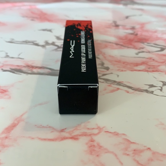 NWT MAC Cosmetics Red Enamel Paint Lip Lacquer - Picture 8 of 9